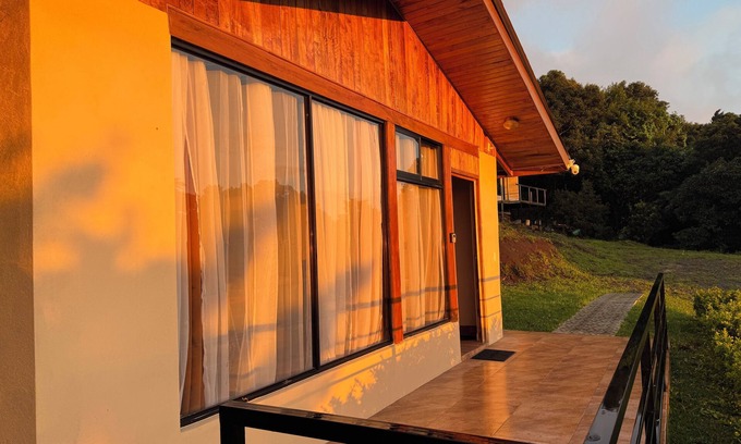 Monteverde Cabine | Cabina Mandarina