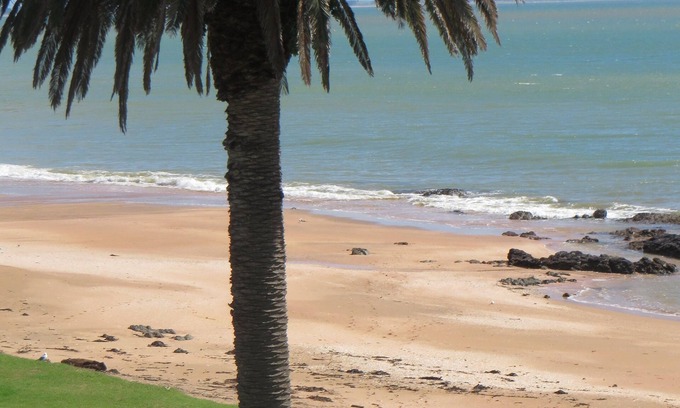 Cable Bay Appartement | Golden Sand Beachfront Accommodation