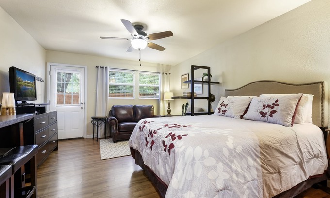 North San Antonio - SAT Cottage | CACTUS COTTAGE avec parking privé