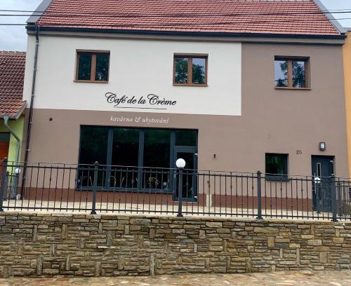 Kuzelov Maison | Café de la Crème