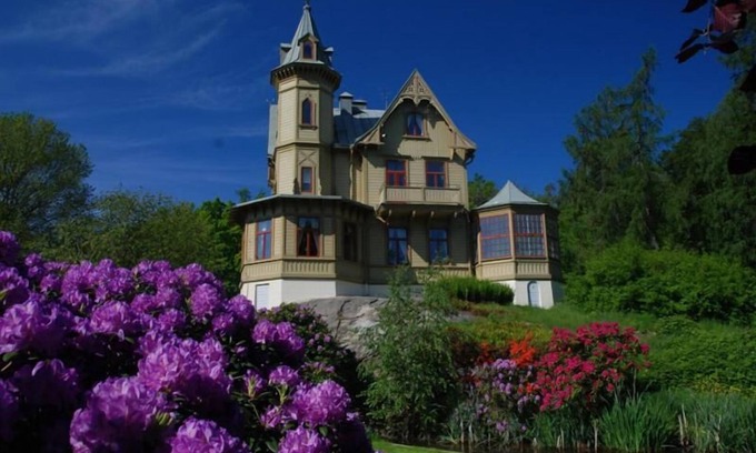 Ronneby Lit Et Petit-Déjeuner | Café Mandeltårtan B&B VillaFloraViola