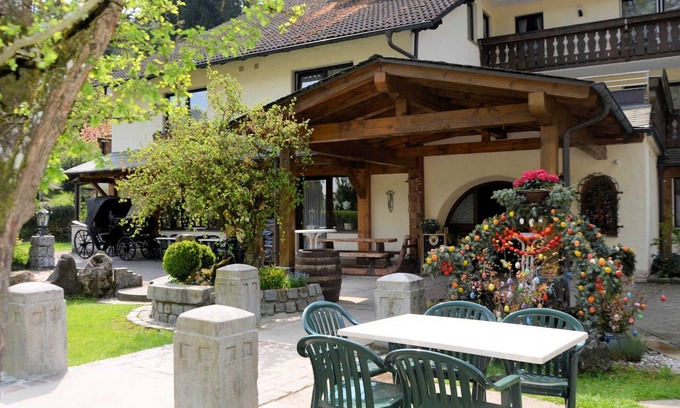 Obertrubach Cottage | Chambre Double - Café - Pension Leistner