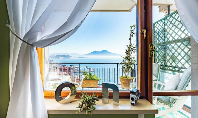 Posillipo Appartement | CaHouse - Trois Chambres Appartement, Couchages 9