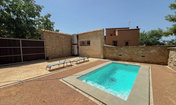 Vilanova de Meia Maison | Cal Gabarró - House for 12 people with swimming pool, WiFi, AC and BBQ