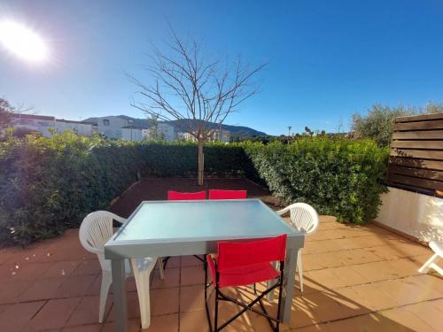 Llanca Appartement | Cal Pere Planta baja con jardin