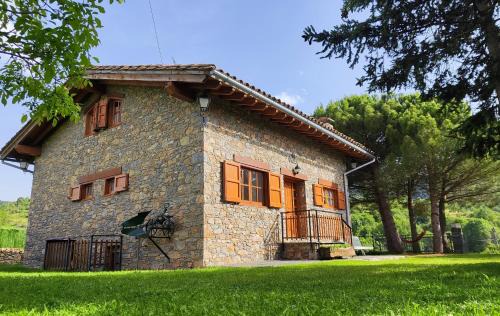 Toloriu Chalet De Ski | Cal Pujol by Rural House