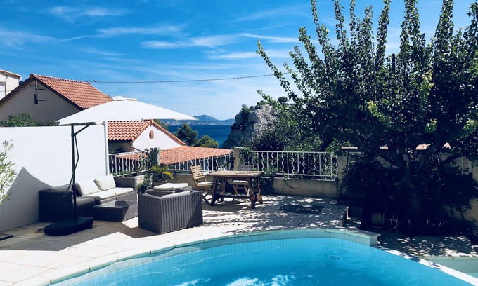 Niolon Appartement | Calanque de Niolon : Loft piscine vue mer