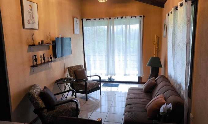 Toro Amarillo Cabine | Calas Lodge: Quiet cabin, surrounded by nature and beautiful landscapes.