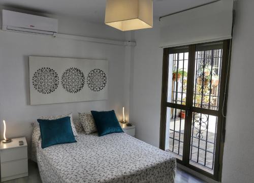 San Basilio Appartement | Calle San Basilio - Patios. Aparcamiento gratis