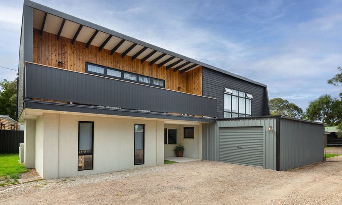 Mornington Peninsula Maison | Calling all Families, Fishermen and Corporate Organizations.