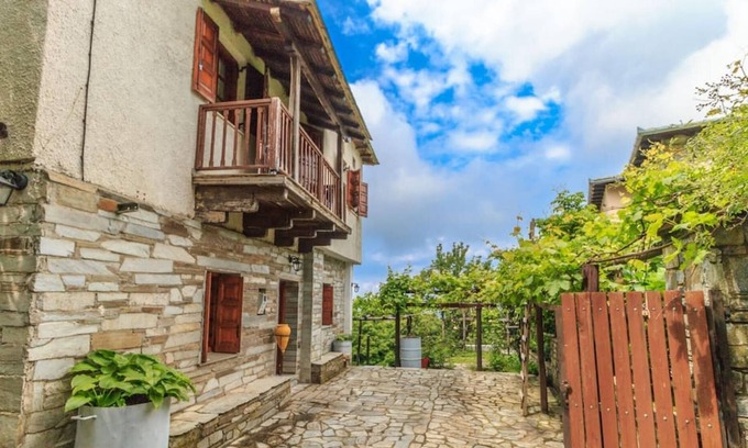 Tsagarada Maison | Calliope's Stone Manor