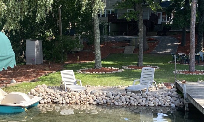Waupaca Maison | Calm Waters Chain O' Lakes Vacation Home