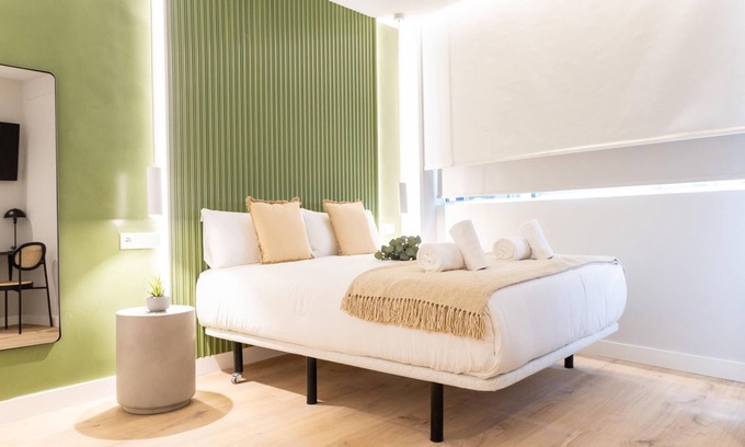 Lista Hôtel | Calma Rooms by Charming I