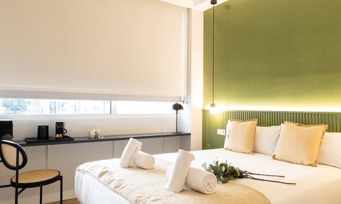 Lista Hôtel | Calma Rooms by Charming VI