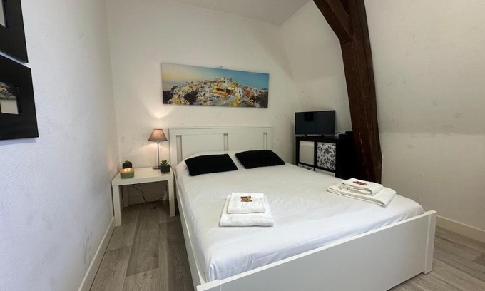 Sedan Appartement | Calvaire charmant studio rénové proche gare
