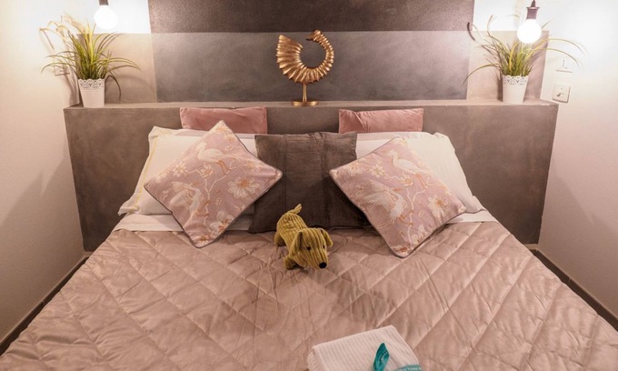 Vernazza Appartement | Camaella Luxury Studio