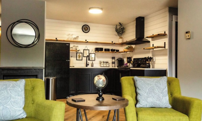 Taylors Falls Appartement | Downtown Artisan Loft, Convenience, Cozy, Charming