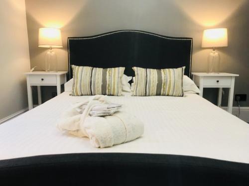 Warwick Maison | Cambridge Villa