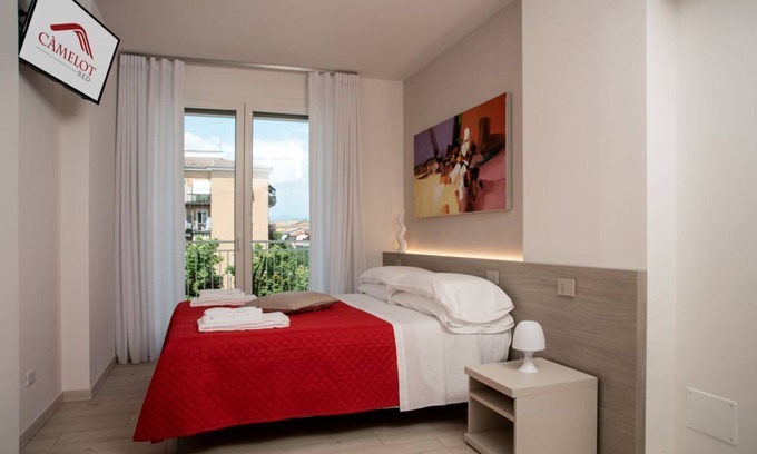Borgo Roma Appartement | CAMELOT APARTMENT RED7