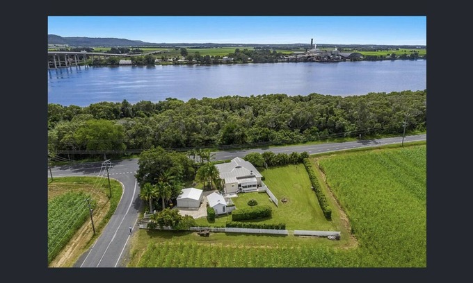James Creek Maison | Cameron House a home with character and charm opposite the Clarence river