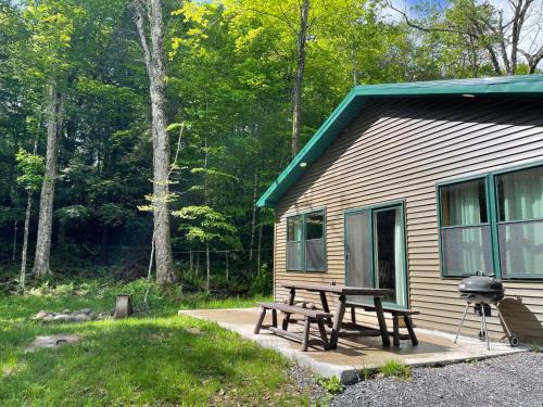 Eagle Bay Maison | Camp Adirondack
