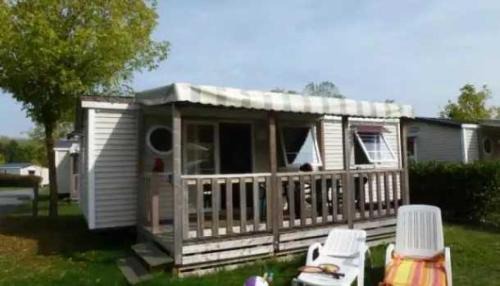 Sainte-Catherine-de-Fierbois Autre | Camping 5 étoiles - Parc aquatique - eebfed