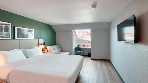 Dreux Hôtel | Campanile NATURE - Dreux