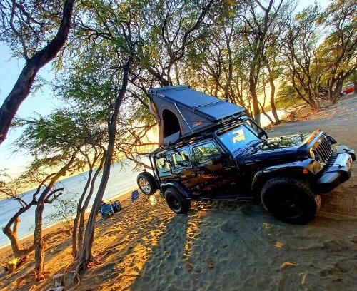 Kahului Appartement | CampCar Maui Jeeps SUVs Hybrid Camper van Rentals with equipment and Travel Advice