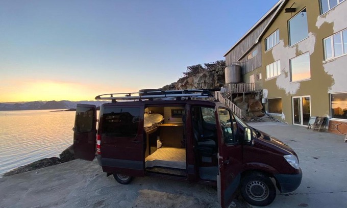 Leknes Autre | Campervan in the Lofoten Islands