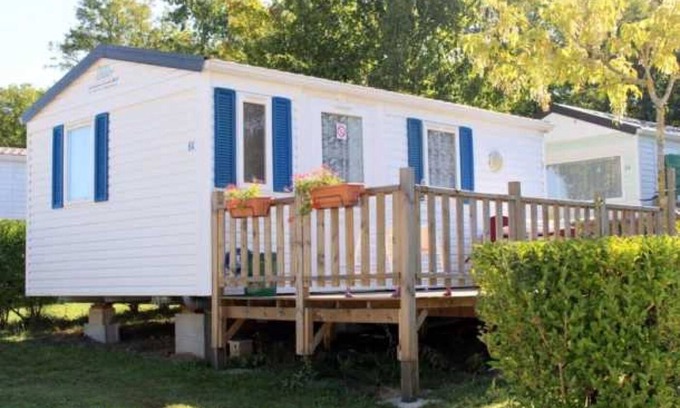 Verteillac Maison | Camping 3 étoiles - Piscine - eeefah