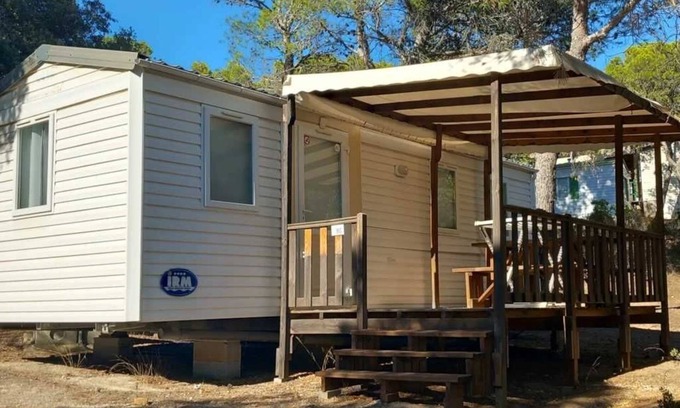 Fabrezan Maison | Camping 3 étoiles - Piscine - ccb0ffg