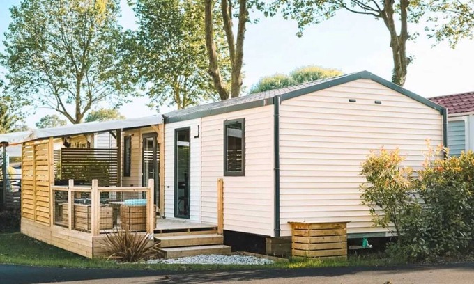 Surgeres Maison | Camping 3 étoiles - Piscine - ccbbbei
