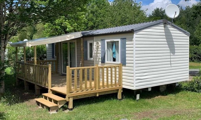Thiviers Maison | Camping 3 étoiles - Piscine - ccagia0
