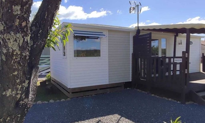 Massillargues-Attuech Maison | Camping 3 étoiles - Piscine - eebic0