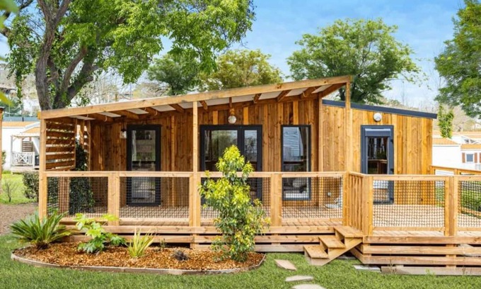 Coulon Maison | Camping 4 étoiles - Piscine - ccbbdhb