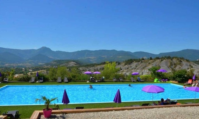 Rosans Maison | Camping 4 étoiles - Piscine - ccbacg0