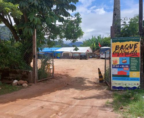 Pereque-Acu Autre | Camping Baque da Virada - Barraca com colchão