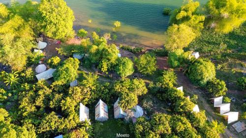Vinh Cuu Autre | Camping Hồ Trị An - Meeto
