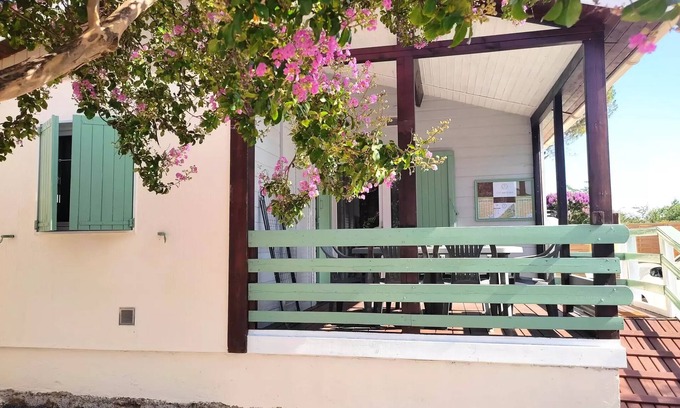 Massillargues-Attuech Villa | Gîte Prestige 3 chambres 6 personnes