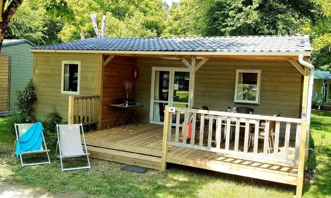 Coulon Chalet De Ski | Camping La Venise Verte * - PREMIUM chalet 48 m² (3 bedrooms) including semi-covered terrace + TV + LV + Air conditioning + Plancha 6 people