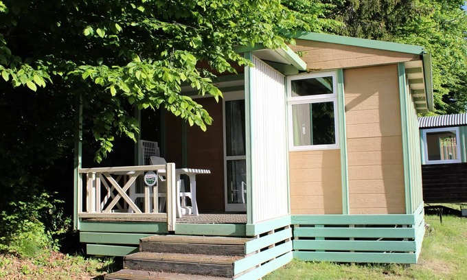 Miribel-les-Echelles Chalet De Ski | Camping Le Balcon de Chartreuse*** - Chalet Bouton d'Or 4 Personnes