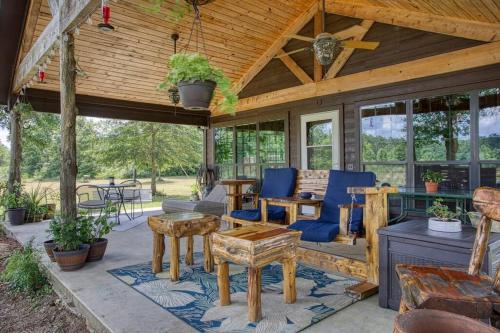 Woden Maison | Camplee - 50 Private Acres - Lake Sam Rayburn