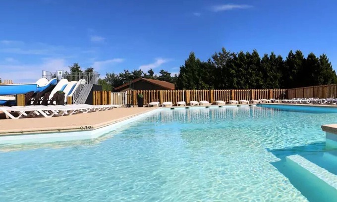 Chastanier Maison | Campsite Les sous bois du Lac *** - F1G - Semi-detached terrace cottage for 4 people