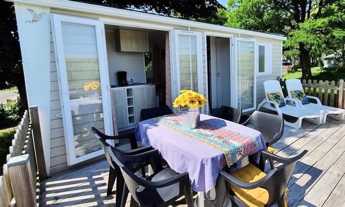Le Grez Maison | Campsite Les Tournesols * - Mobilhome Evolution 45m2 (24m2+21m2 terrace) - 2 bedrooms 4 people