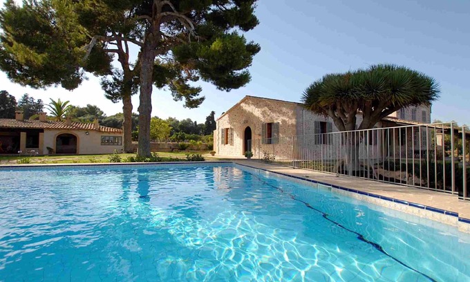 Portocolom Cottage | Can Cirerol, maison spacieuse avec piscine à Porto Colom, Majorque