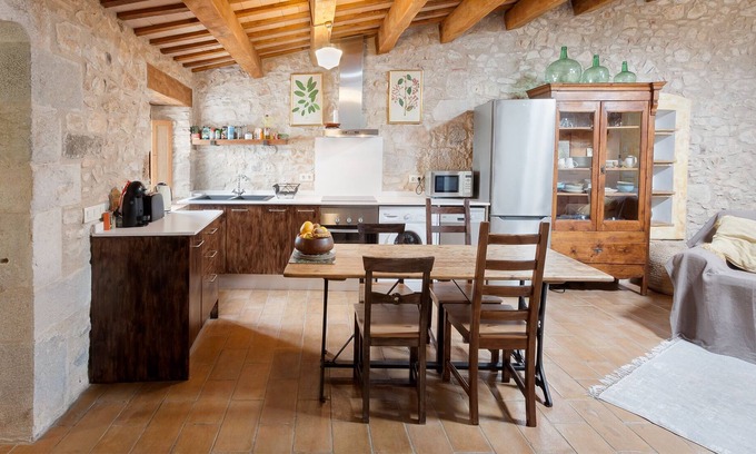 Girona Maison | Can Feliu, Masia Stone House