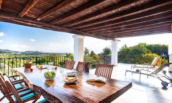 Santa Eulalia del Rio Villa | Can Macia, villa à Santa Eulalia avec vue imprenable sur la mer et levers de soleil