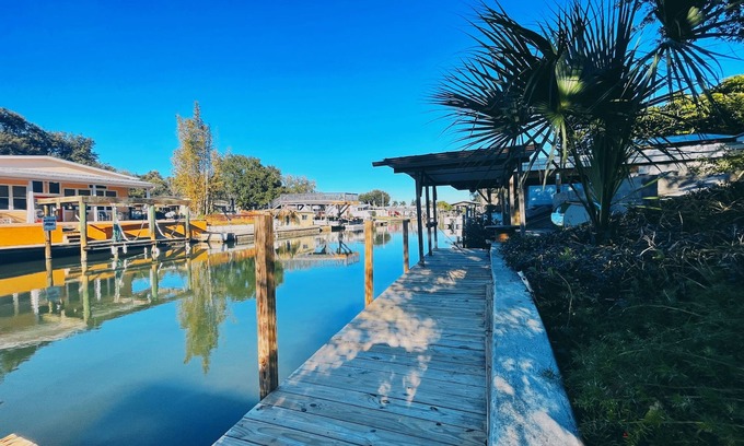 Indian Harbor Estates Maison | Canal Front Escape with Boat Dock!
