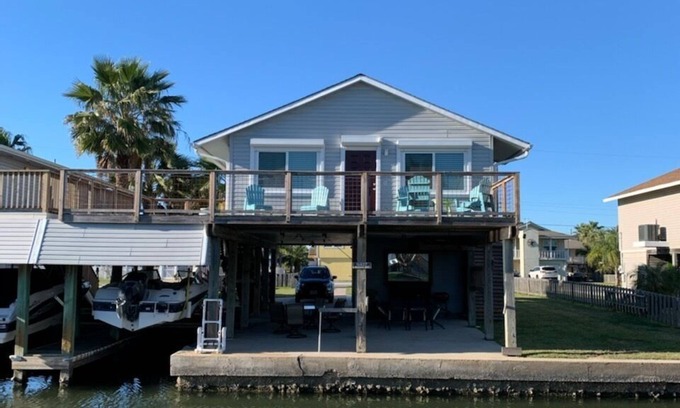 Jamaica Beach Maison | Canal House: familial, crabe, pêche et plus encore!