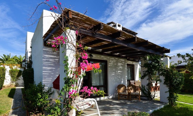 Plepi Villa | Villa Canal avec yacht privé et parking